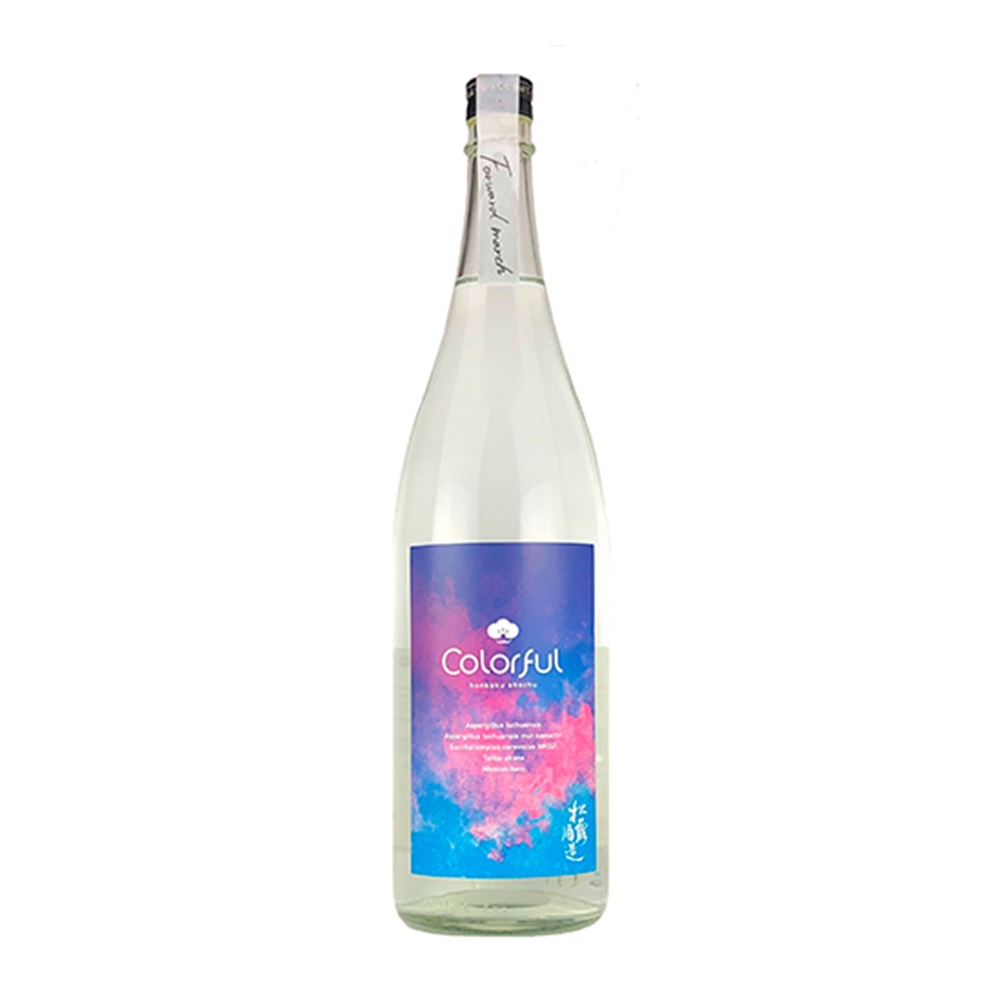 原料：玉茜, 宮崎紅
麹：米麹（白麹,黒麹）
蒸留方法：常圧
アルコール度数：30%
華やかで香り高い鹿児島県産玉茜(白麹)仕込の新酒と、蜜のような甘味と強いコクのある宮崎県産宮崎紅（黒麹）仕込の3年貯蔵古酒をブレンドした、香りが特徴的な焼酎。まずアールグレイや白い花の香り、追ってマンゴー等のトロピカルなニュアンスを感じます。粘性のある甘みと引き締める渋みのバランスが絶妙な銘柄です。
お湯割りでは旨味を、炭酸割りでは華やかさを強く感じられ、カクテルベースとしても秀逸。トマトやオリーブ、玉ねぎなど植物性の甘みを生かしたソースなどとの相性が非常に高いです。